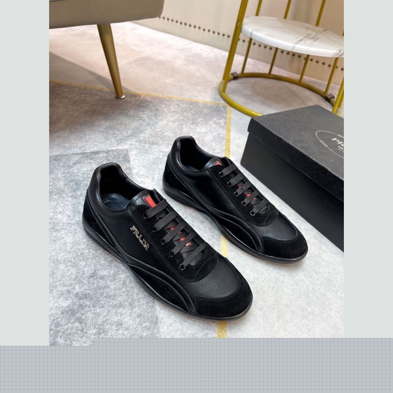 Pra*a sneakers